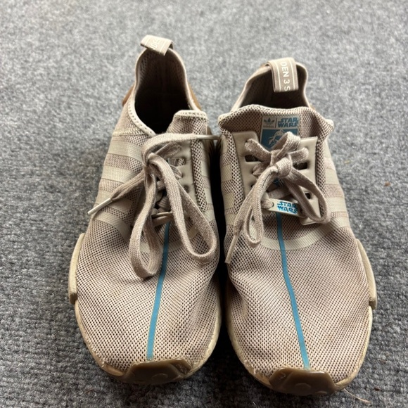 ADIDAS Women’s Originals Nmd R1 Star Wars Rey Runner Sneaker size: 9 - Picture 3 of 16